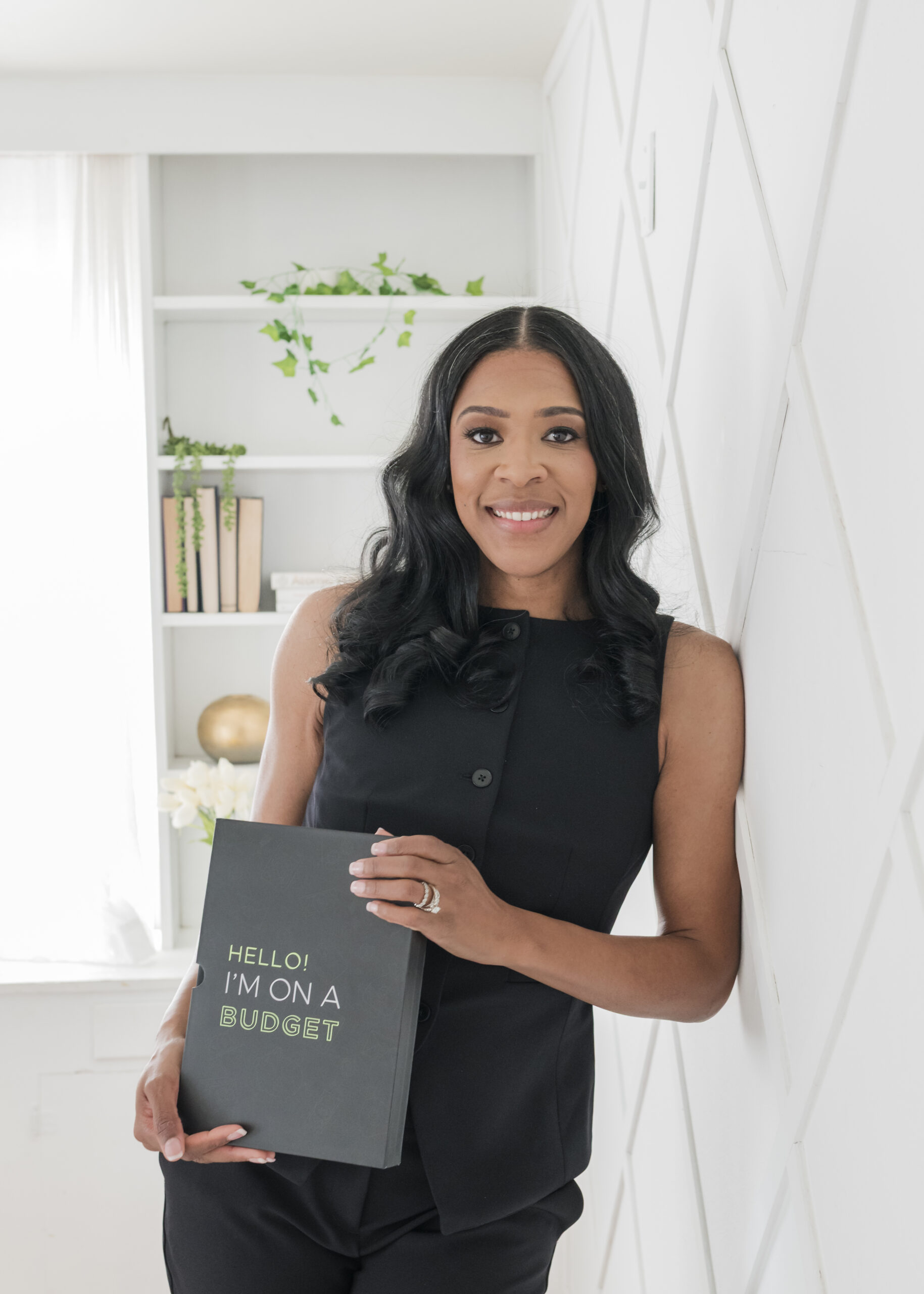 Hustle & Heart Lifestyle Session - Kellyn Wilson The Hustle & Heart Lifestyle Session is a lifestyle-focused, on-location branding experience designed to capture natural, intentional images of you interacting with your products.